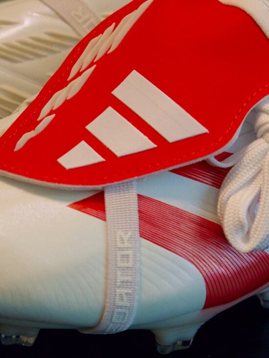 Adidas Predator main image 4